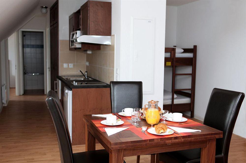 Comfort Aparthotel Lourdes L'Acacia Екстериор снимка