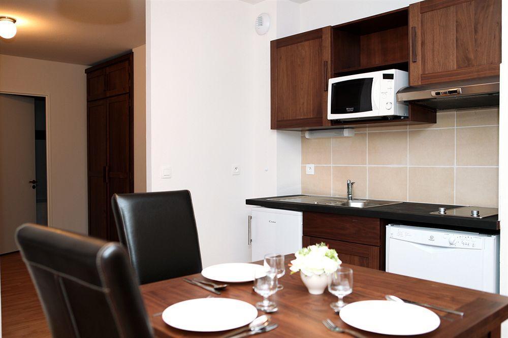 Comfort Aparthotel Lourdes L'Acacia Екстериор снимка
