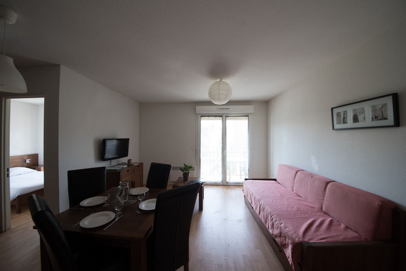 Comfort Aparthotel Lourdes L'Acacia Екстериор снимка