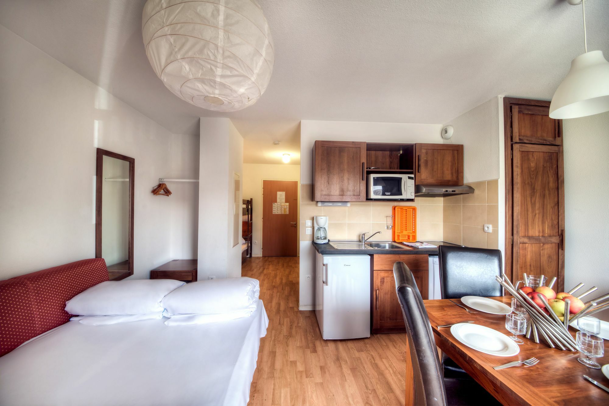 Comfort Aparthotel Lourdes L'Acacia Екстериор снимка