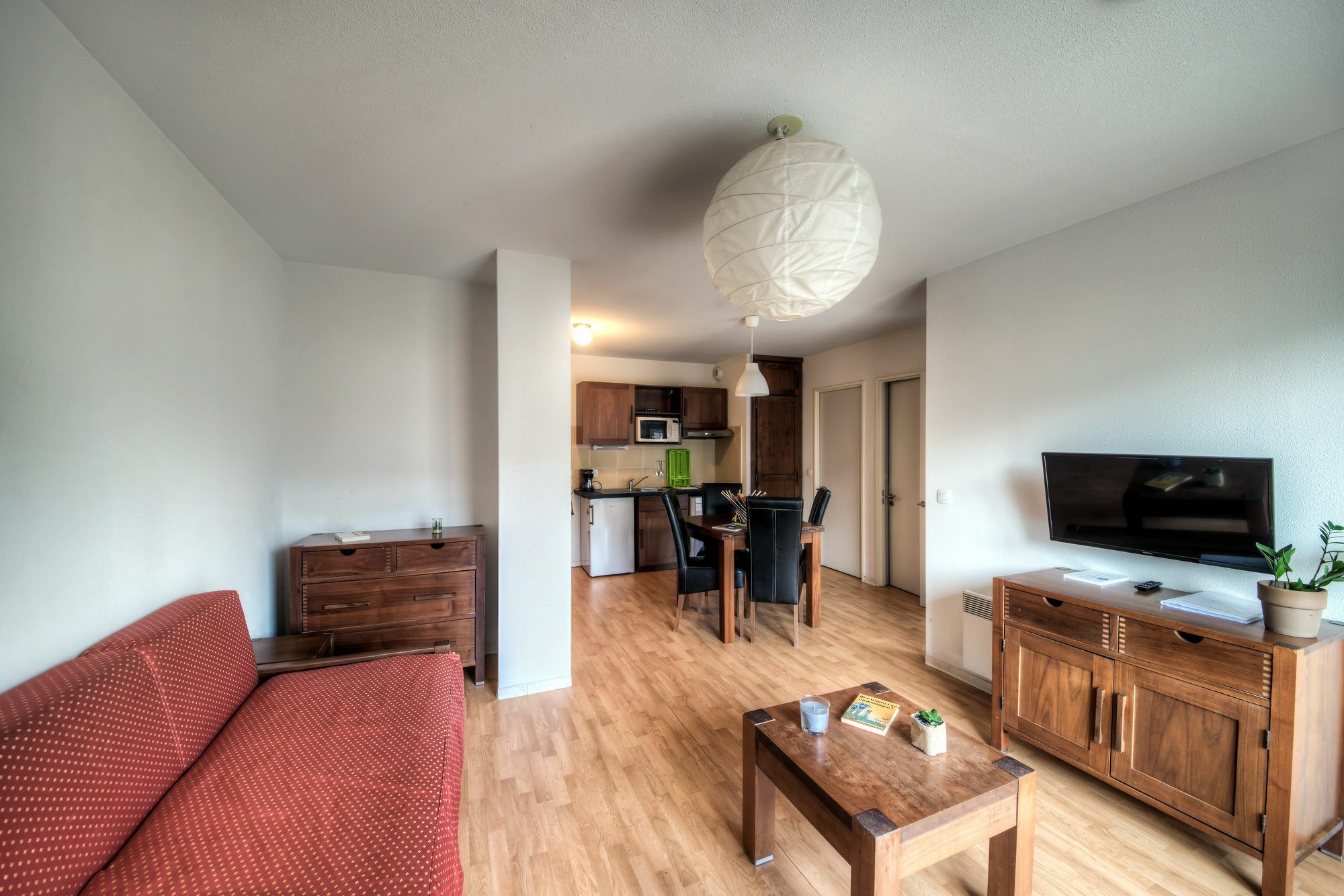 Comfort Aparthotel Lourdes L'Acacia Екстериор снимка