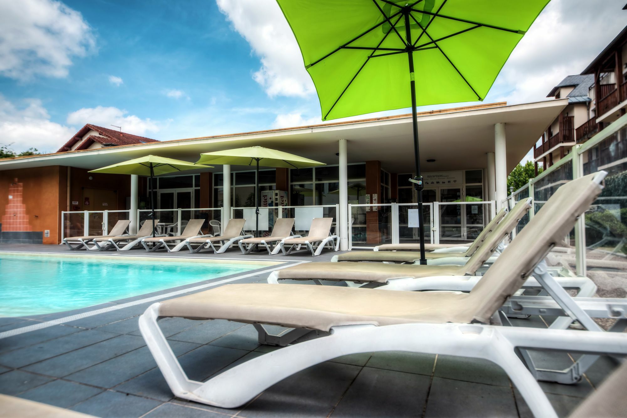 Comfort Aparthotel Lourdes L'Acacia Екстериор снимка
